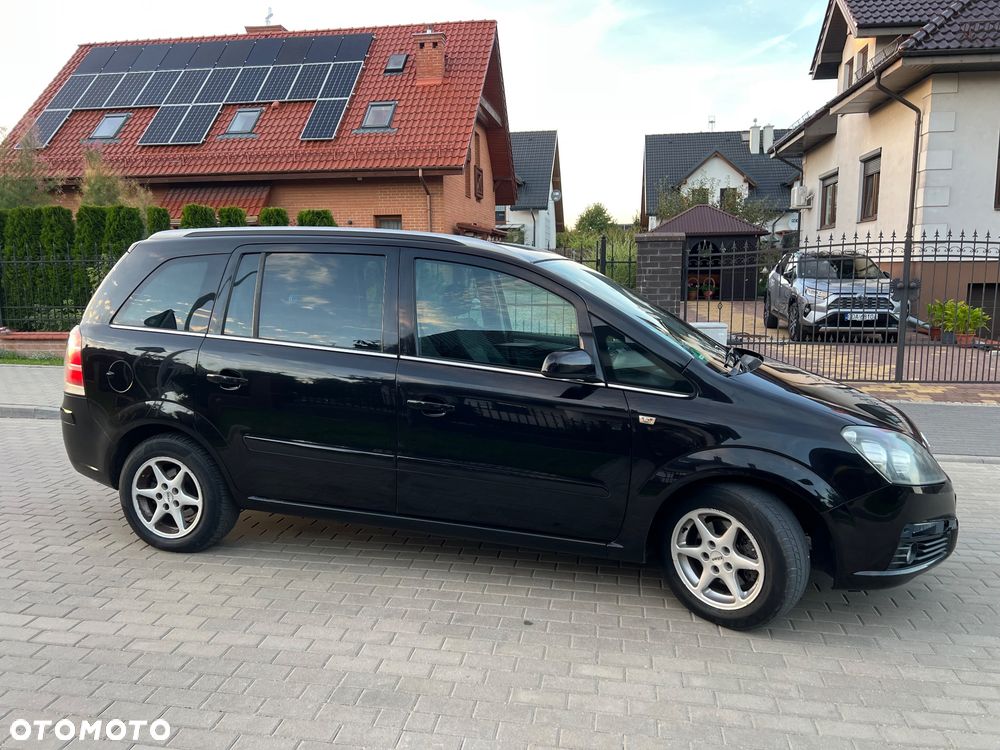Opel Zafira - 11