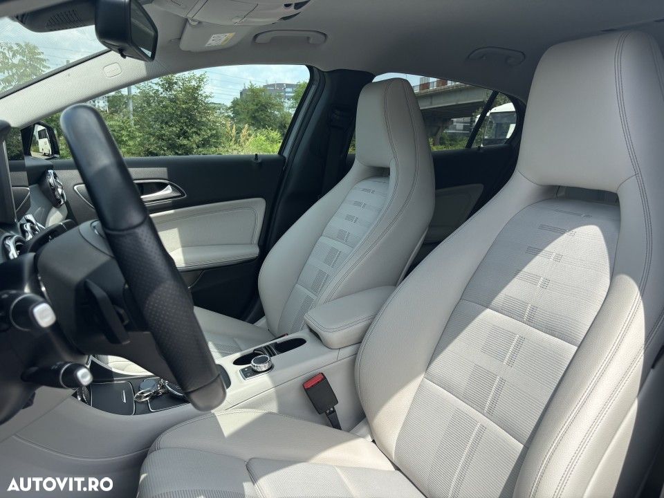 Mercedes-Benz GLA - 20