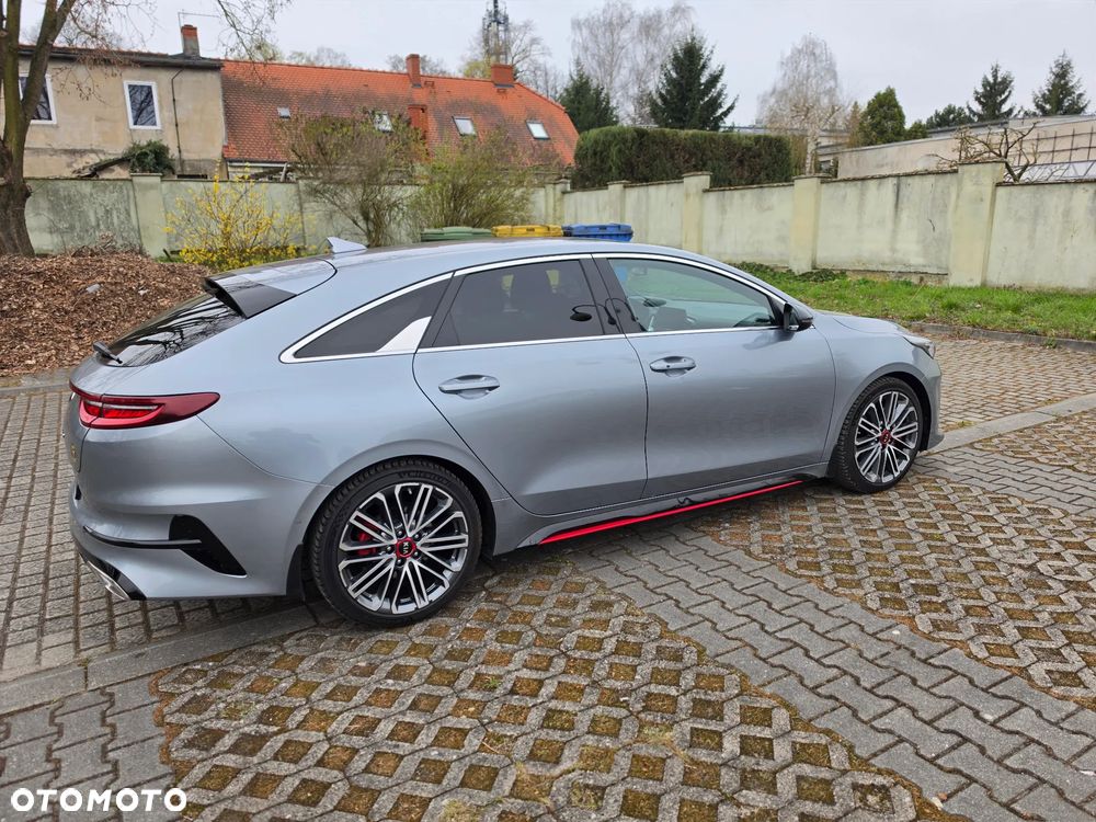 Kia ProCeed - 2