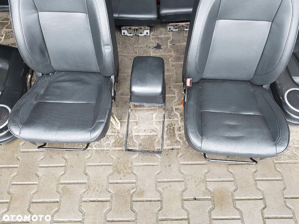 SUZUKI GRAND VITARA II 05-14r FOTELE SKÓRZANE BOCZKI 5D - 6