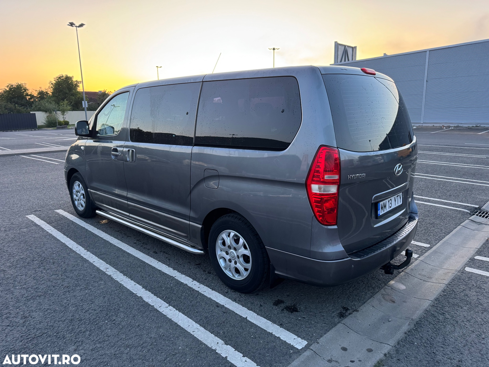Hyundai H-1 2.5 CRDi Travel Comfort - 5