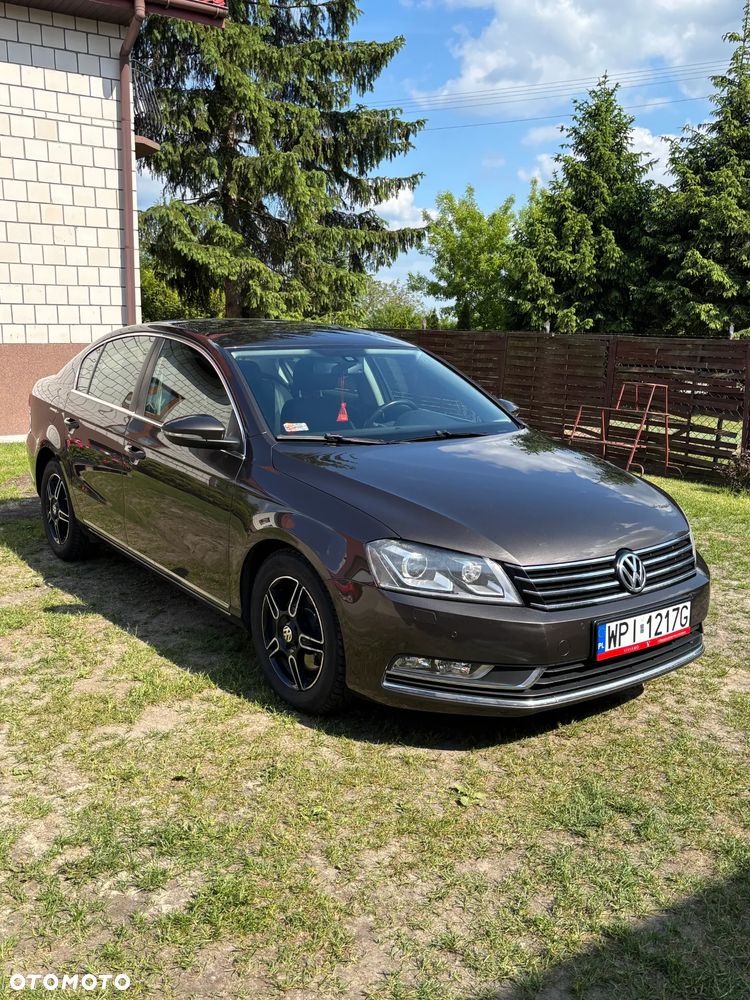 Volkswagen Passat 2.0 TDI Comfortline DSG - 1