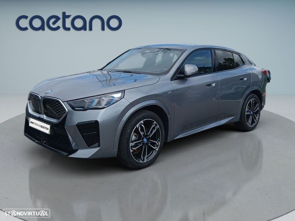 BMW iX2 eDrive20 Pack Desportivo M - 1