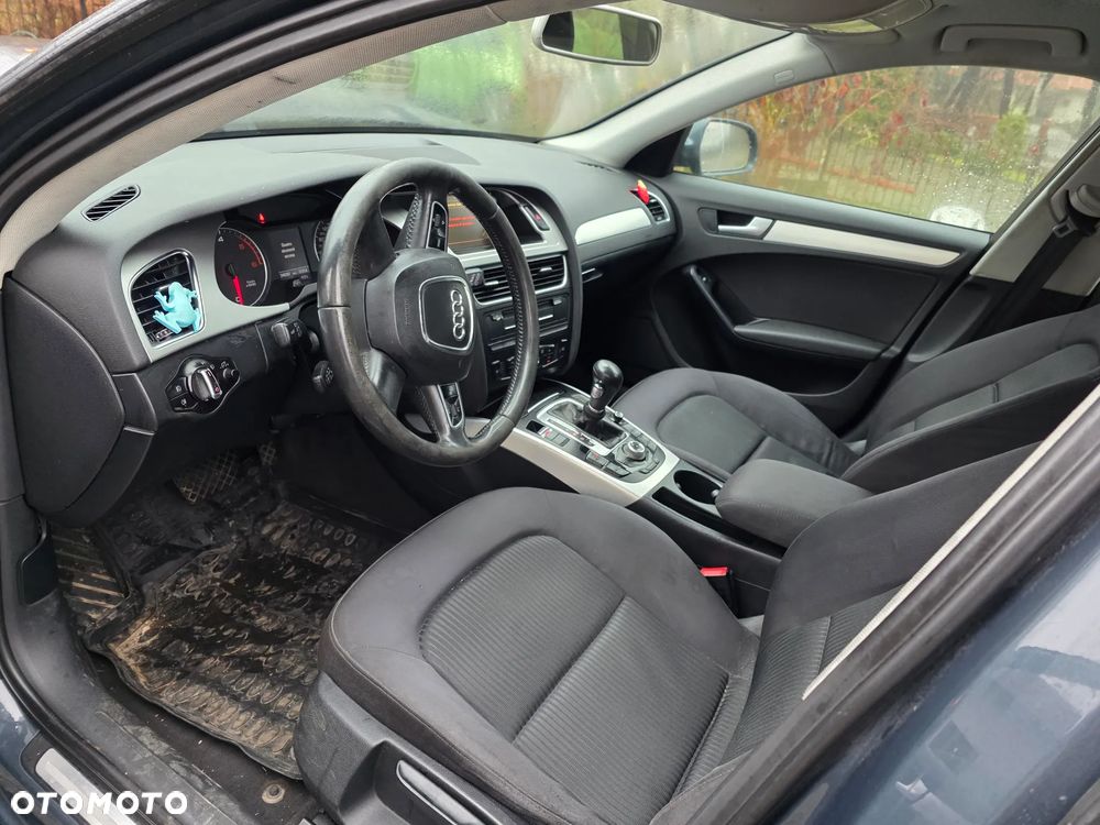 Audi A4 Avant 2.0 TDI DPF multitronic Ambiente - 9