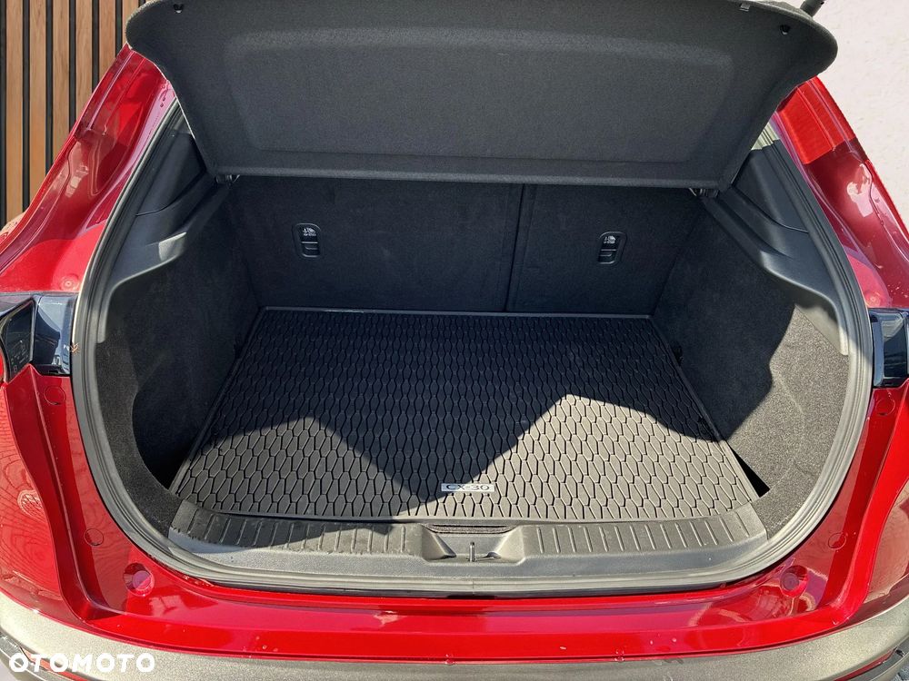 Mazda CX-30 2.0 mHEV Takumi 2WD - 17