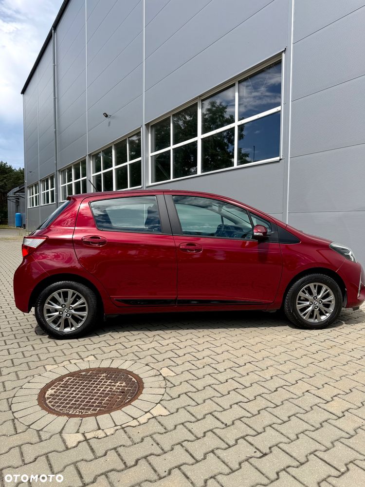 Toyota Yaris 1.5 Dynamic - 10