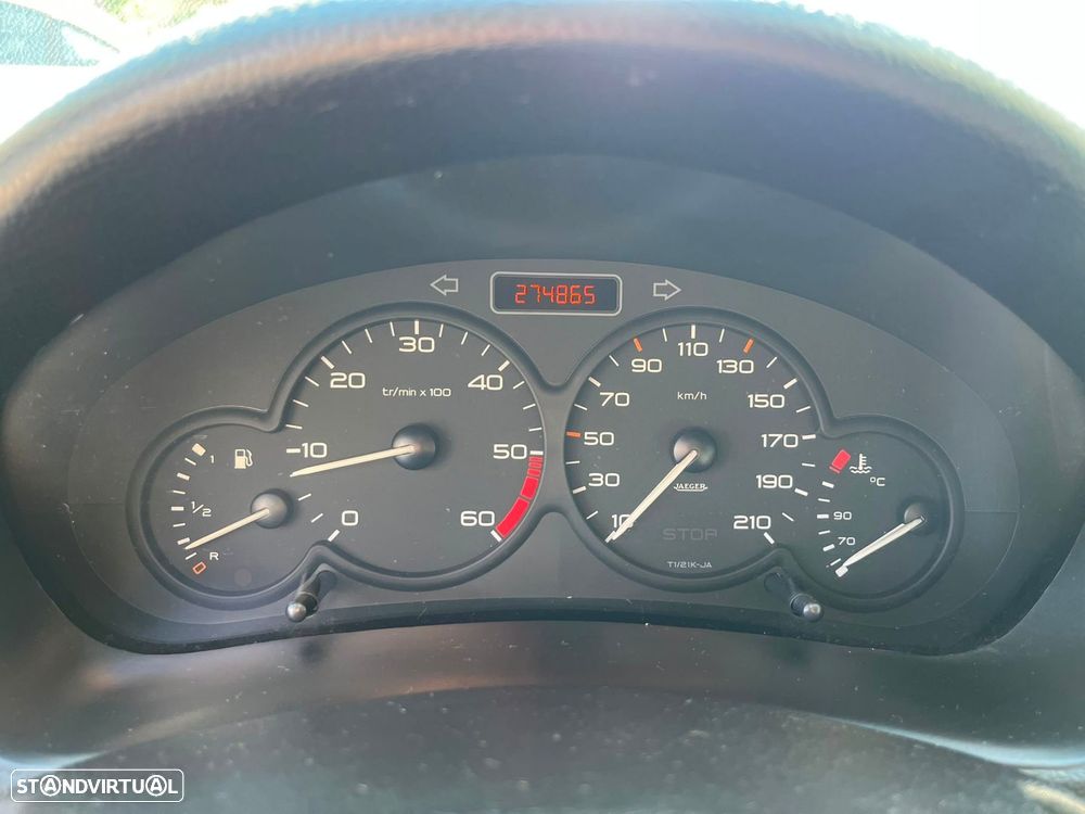 Peugeot 206 1.4 HDi XR Présence - 23
