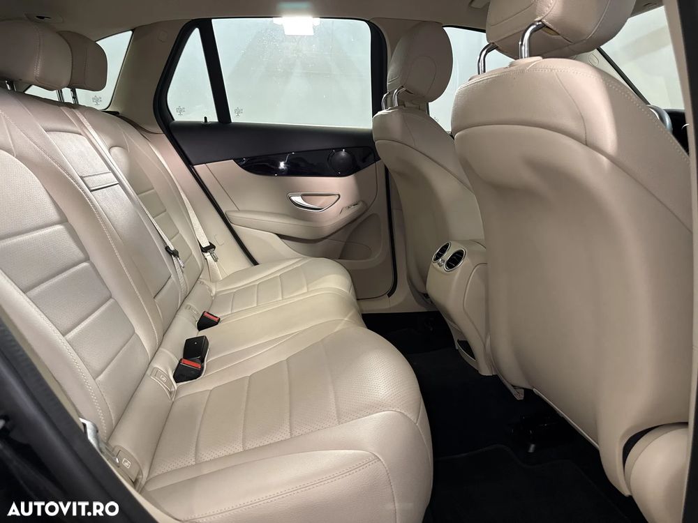 Mercedes-Benz GLC 200 4MATIC 9G-TRONIC - 13