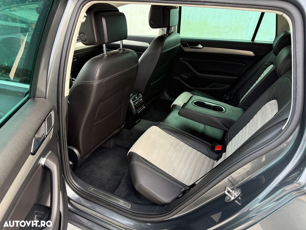 Volkswagen Passat 2.0 TDI SCR (BlueMotion Technology) 4Motion Highline - 12