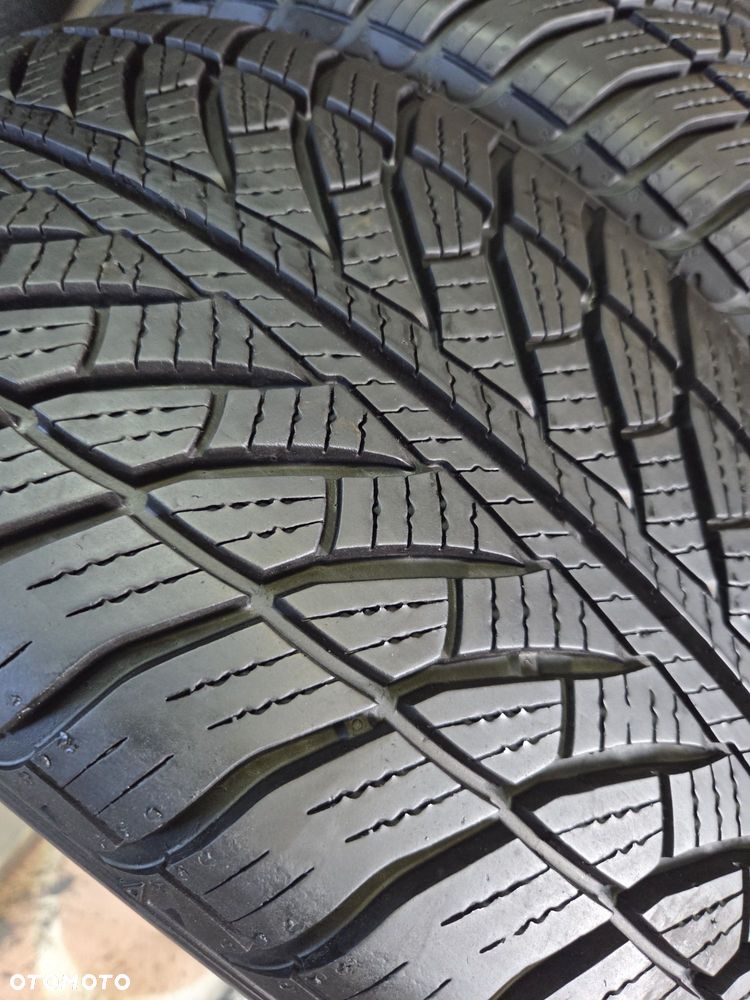 opony używane 245/45R18 Goodyear ULTRAGRIP performance 8 - 2