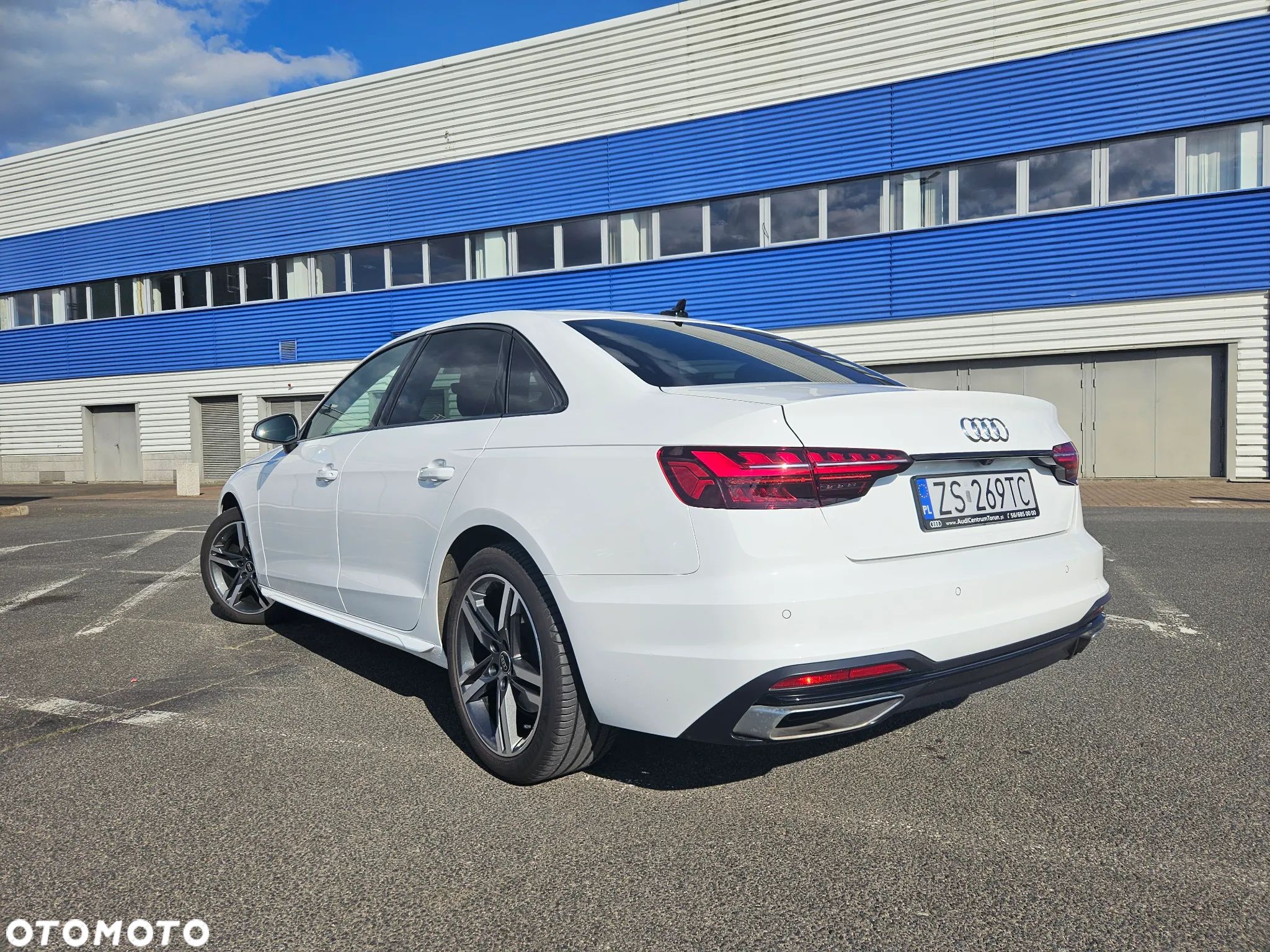 Audi A4 - 1