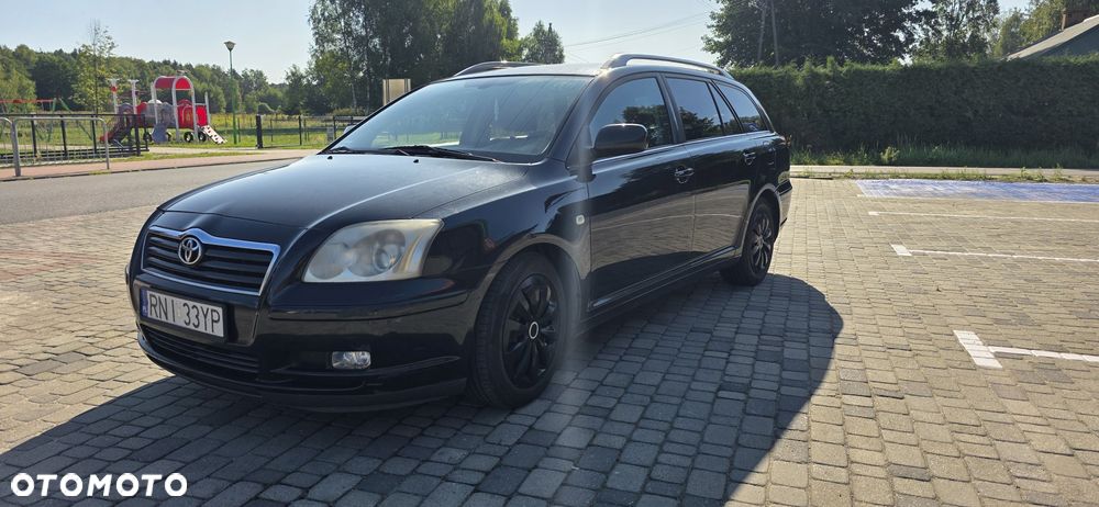 Toyota Avensis - 1