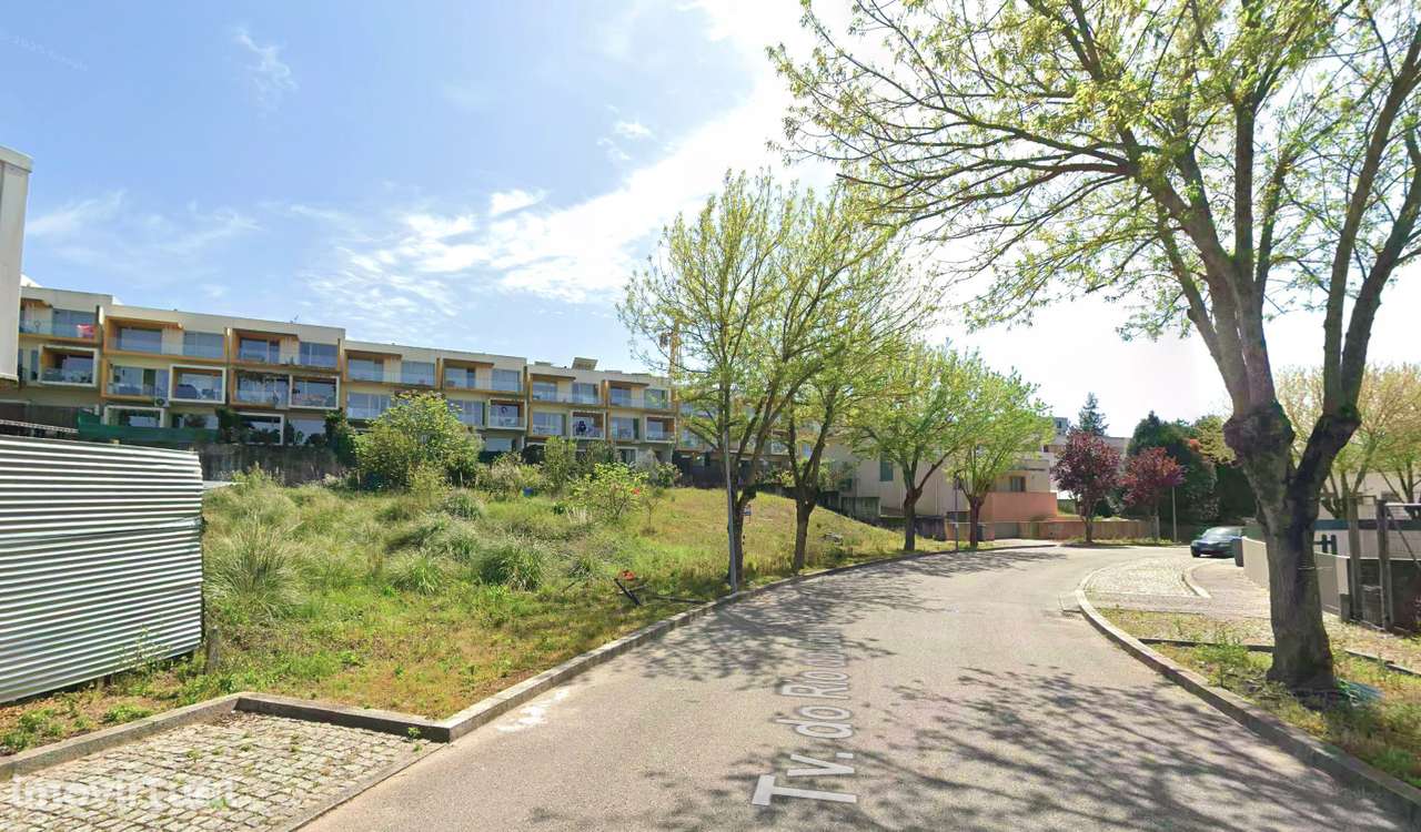 Terreno Urbano para construção de Moradia em Pedroso - Grande imagem: 2/2