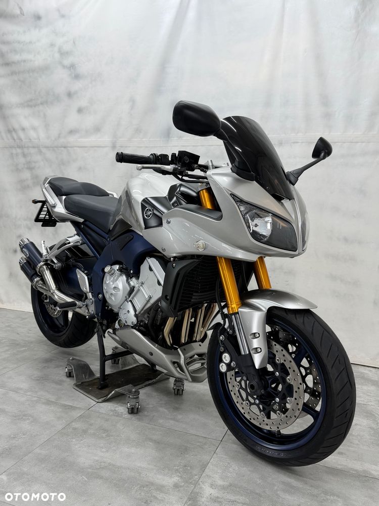 Yamaha FZ - 20