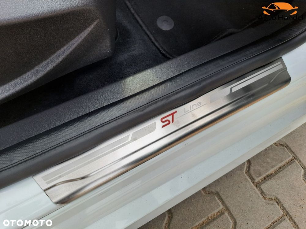Ford Focus 1.5 EcoBoost STart-Stopp-System ST-LINE - 36