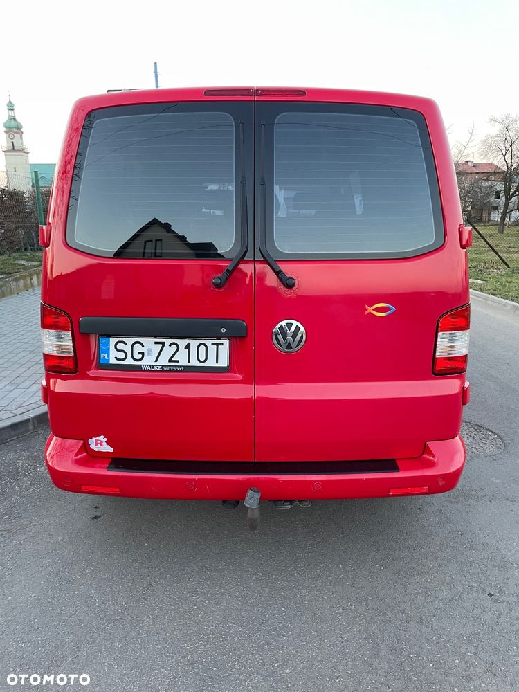 Volkswagen Caravelle - 13