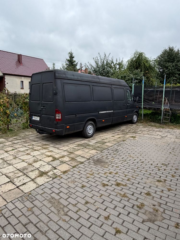 Mercedes-Benz Sprinter - 17