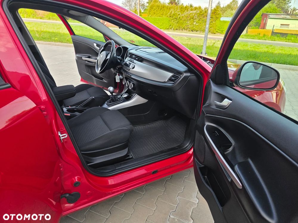 Alfa Romeo Giulietta 1.6 JTDM 16V - 9
