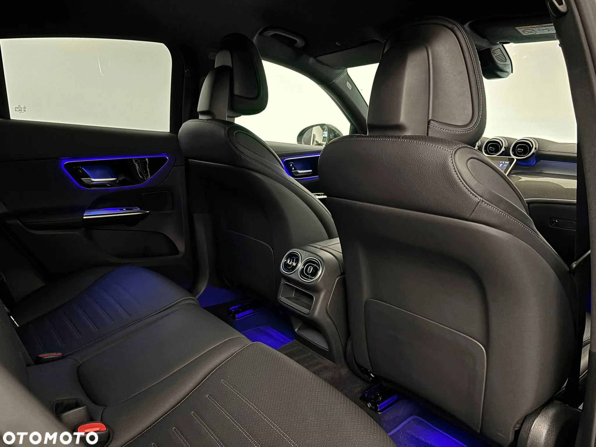 Mercedes-Benz GLC - 15