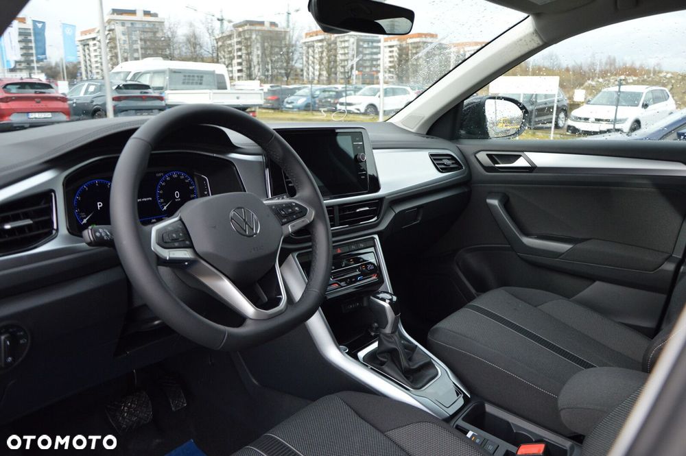 Volkswagen T-Roc - 8