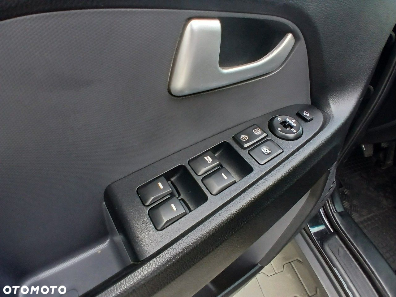 Kia Sportage - 16