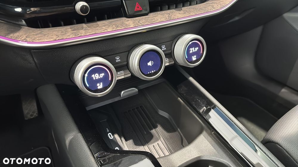 Skoda Superb 1.5 TSI mHEV L&K DSG - 27