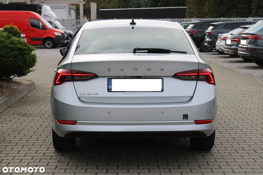 Skoda Octavia 2.0 TDI Ambition - 8