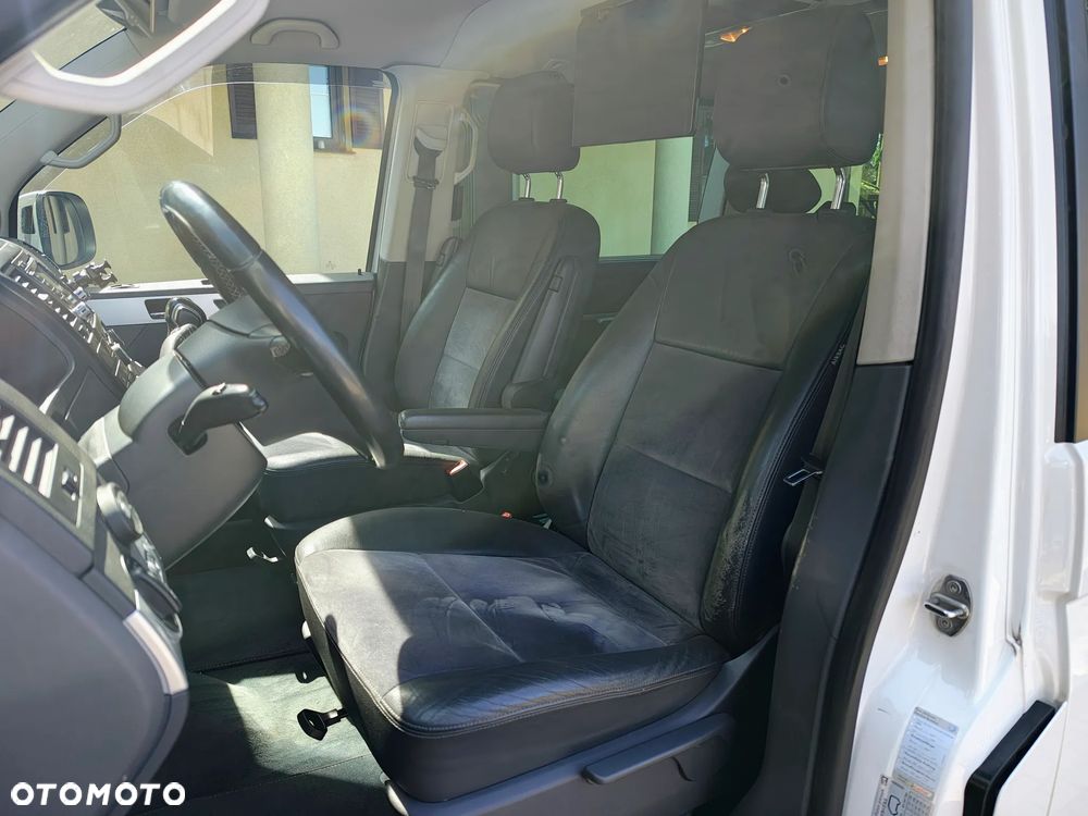 Volkswagen Multivan - 12