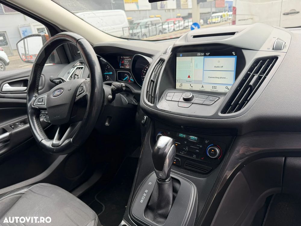 Ford Kuga 2.0 TDCi 4WD Powershift Titanium - 4