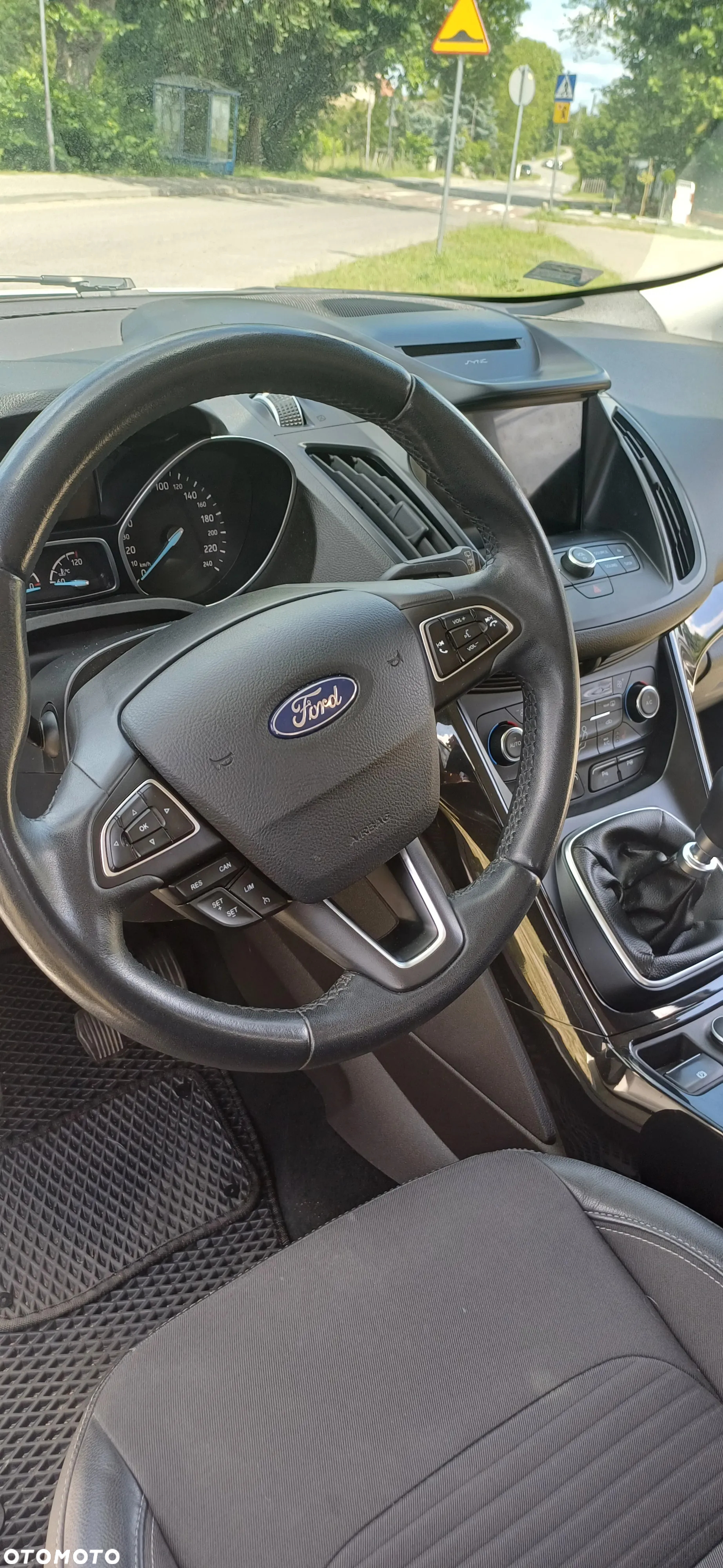 Ford Kuga 1.5 EcoBoost FWD Titanium ASS - 14