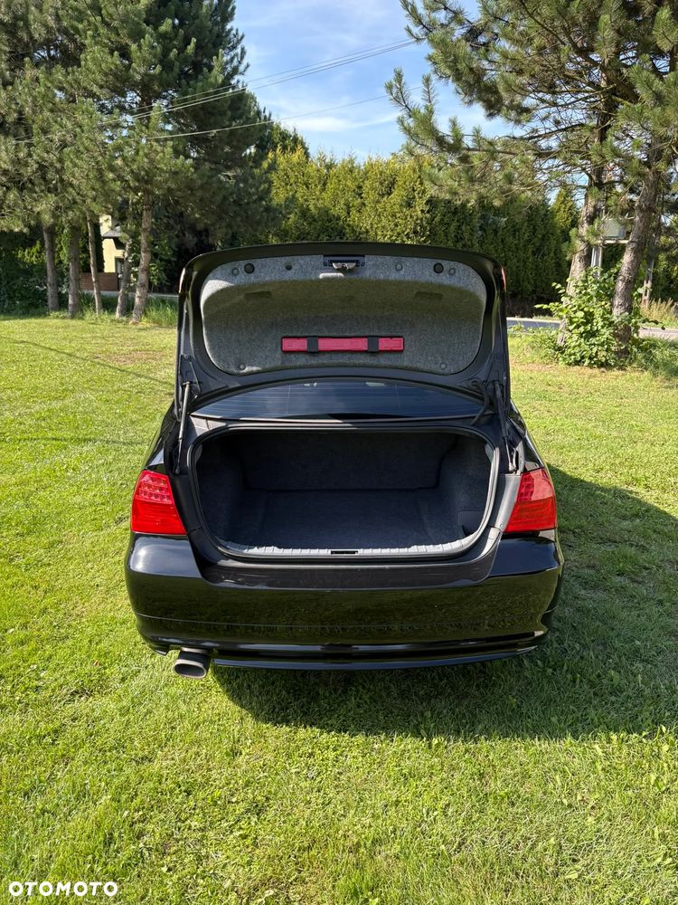 BMW Seria 3 320d - 16