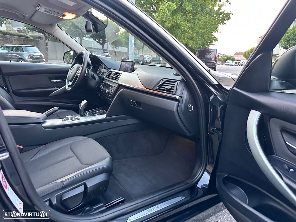 BMW 320 d Auto Line Modern - 40