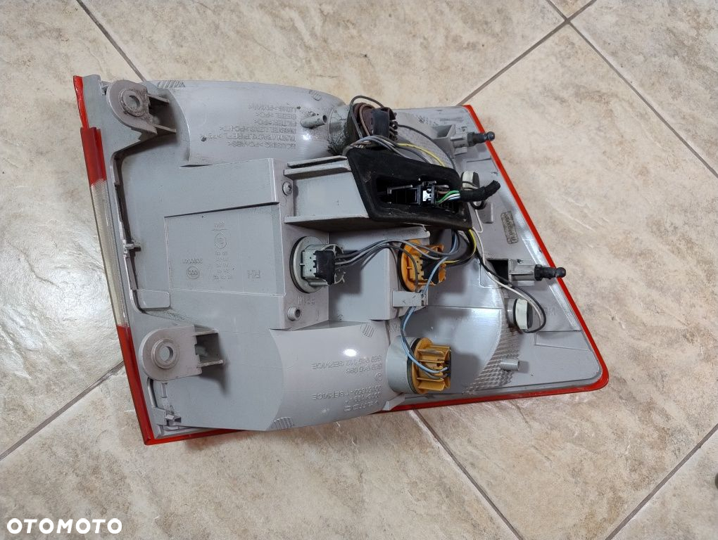 Skoda Octavia 3 III kombi lampa prawa tył wysyłka OLX - 6