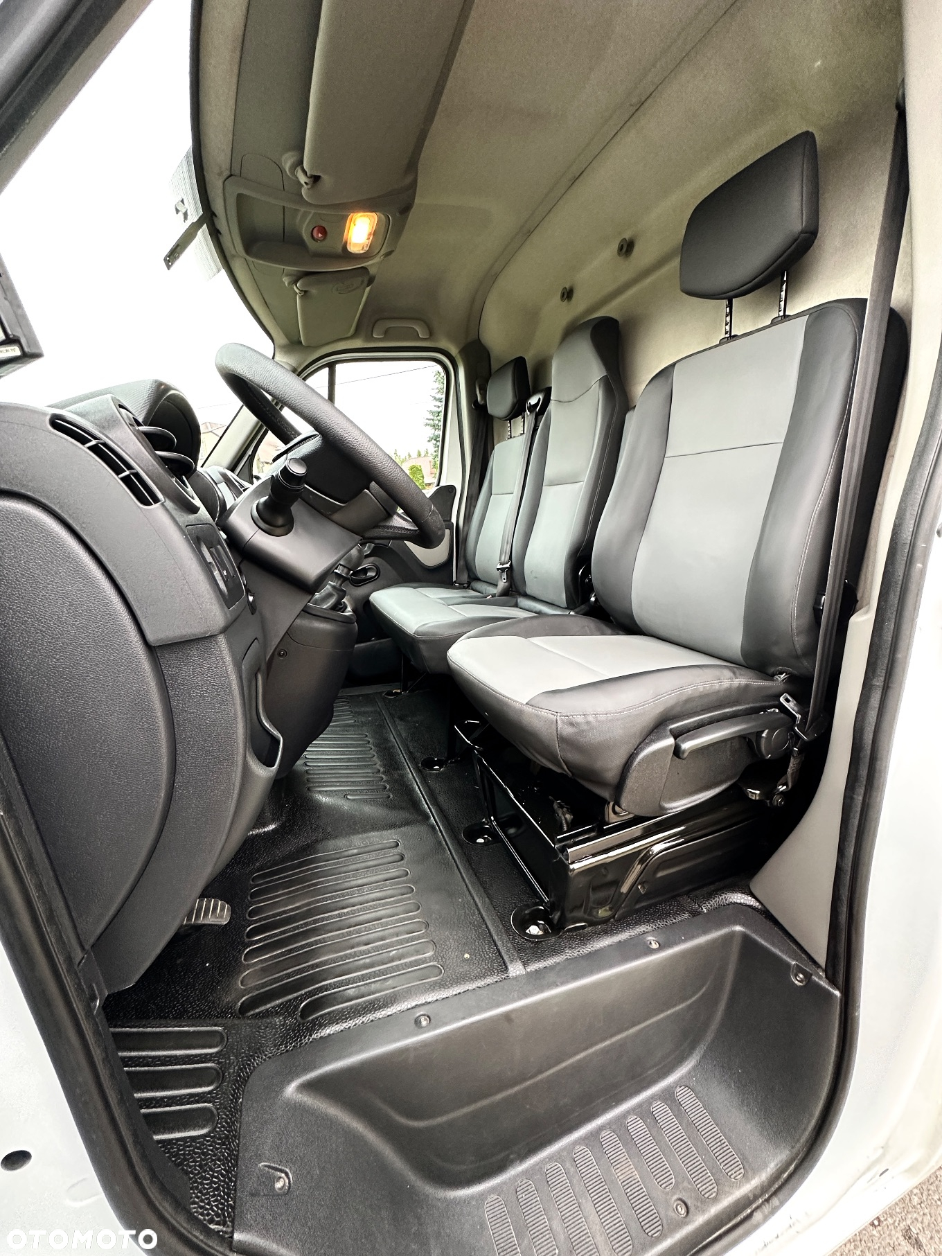 Renault Master III - 9