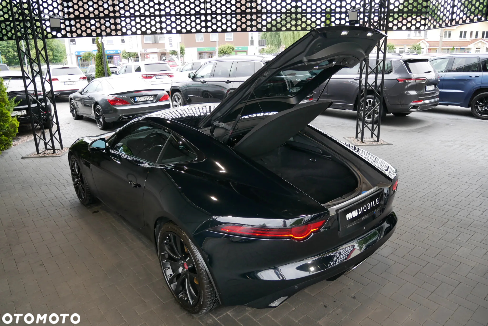 Jaguar F-Type Coupe 2.0 - 35