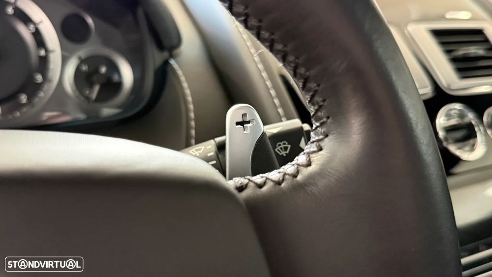 Aston Martin Vantage Coupe V8 S Sportshift - 17