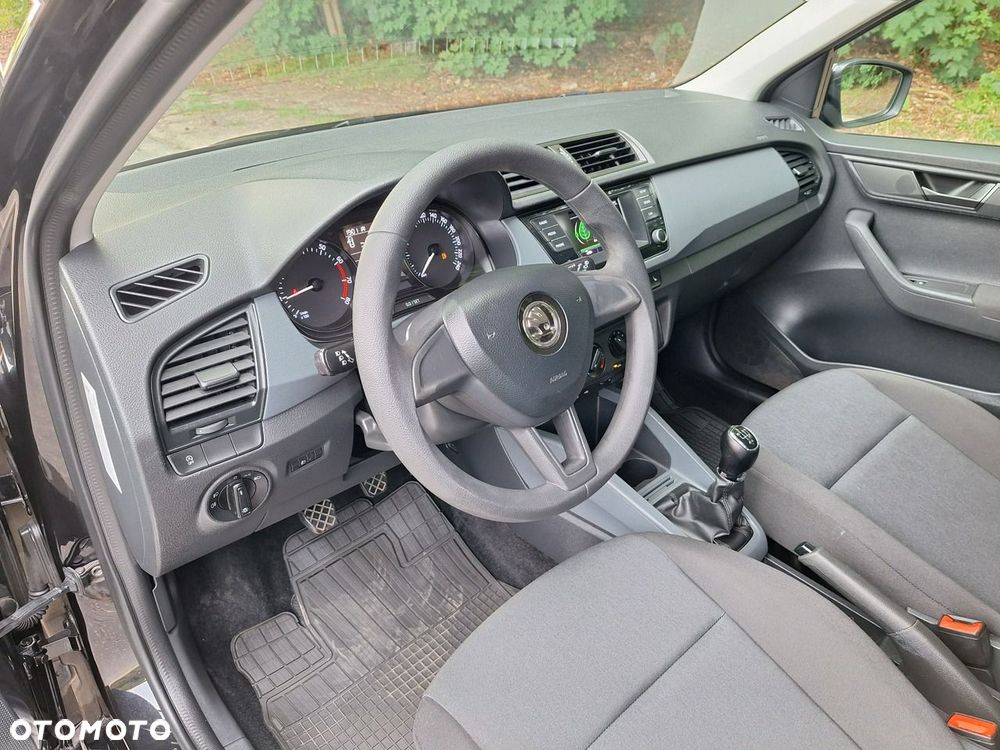 Skoda Fabia - 8