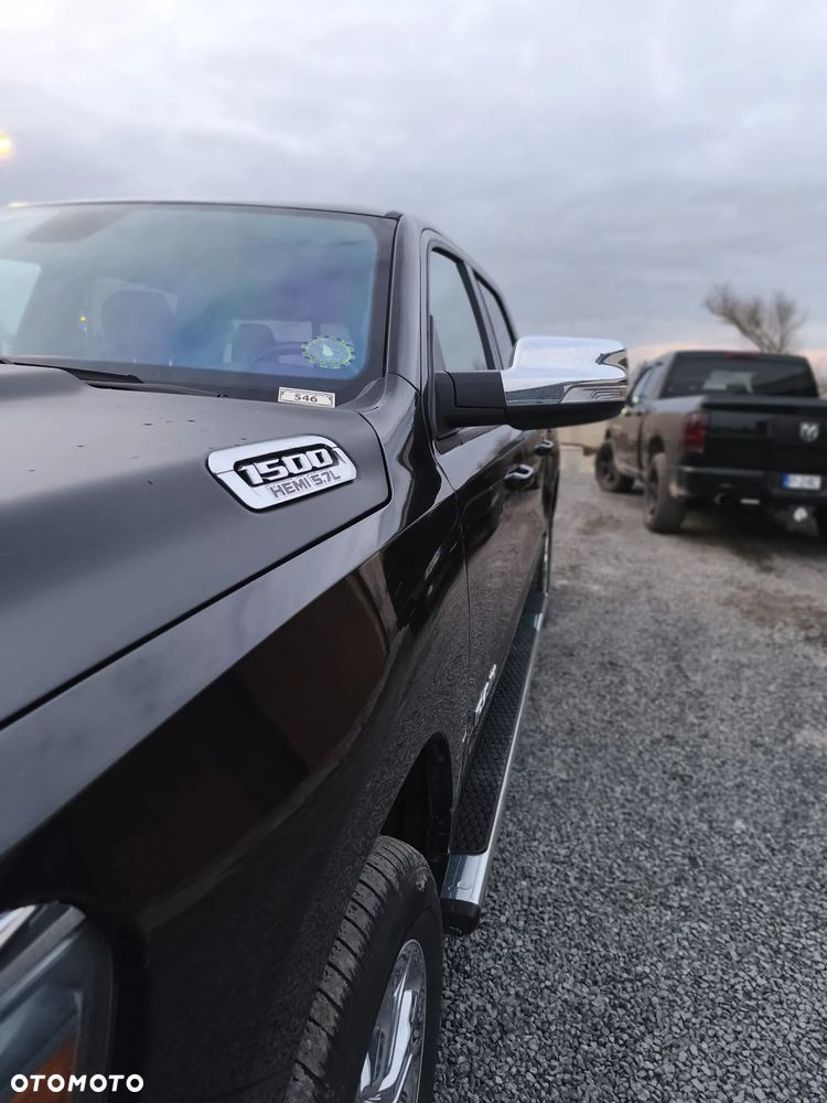 RAM 1500 Crew Cab Shortbed Bighorn - 10