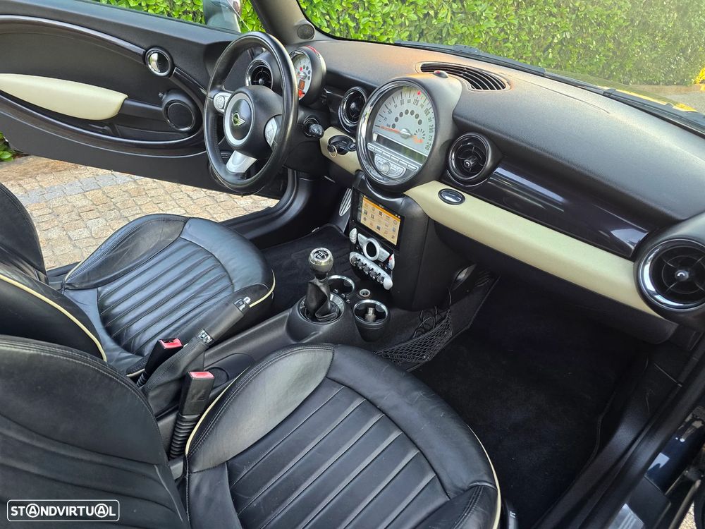MINI 3 Portas Cooper D - 13