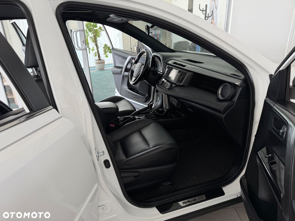 Toyota RAV4 - 37
