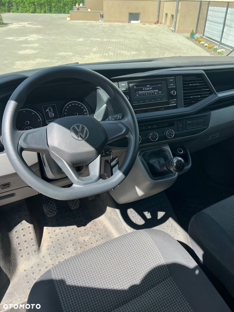 Volkswagen Transporter - 11