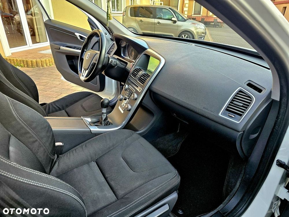 Volvo XC 60 - 16