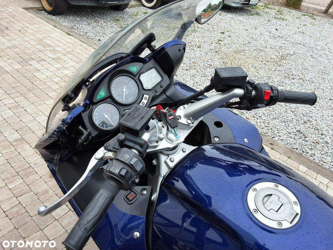 Yamaha FJR - 13
