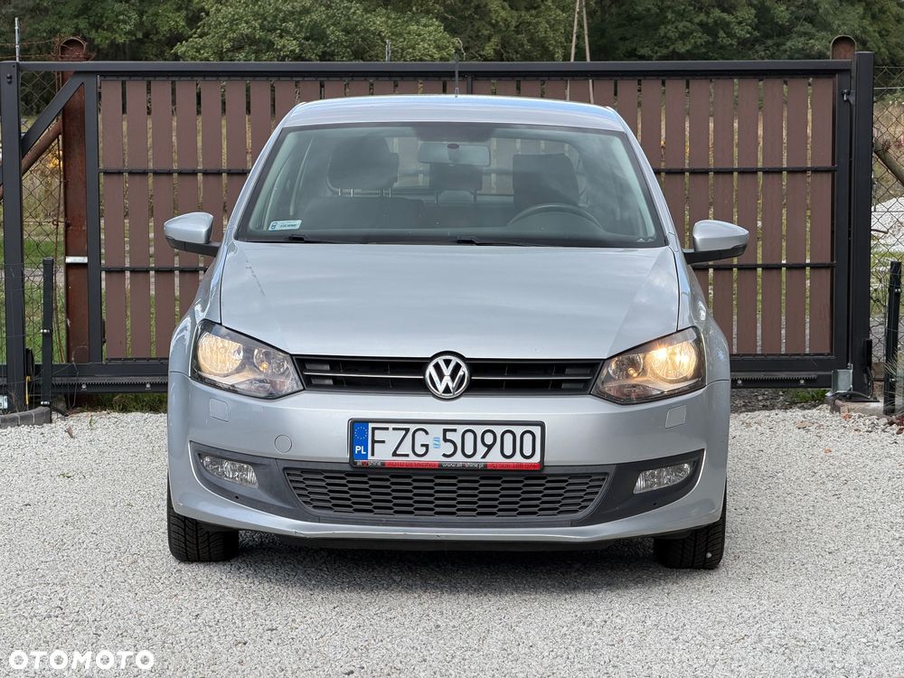 Volkswagen Polo 1.4 16V Comfortline DSG - 2