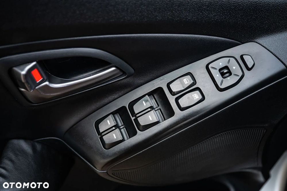 Hyundai ix35 1.7 CRDi 2WD blue Finale - 26