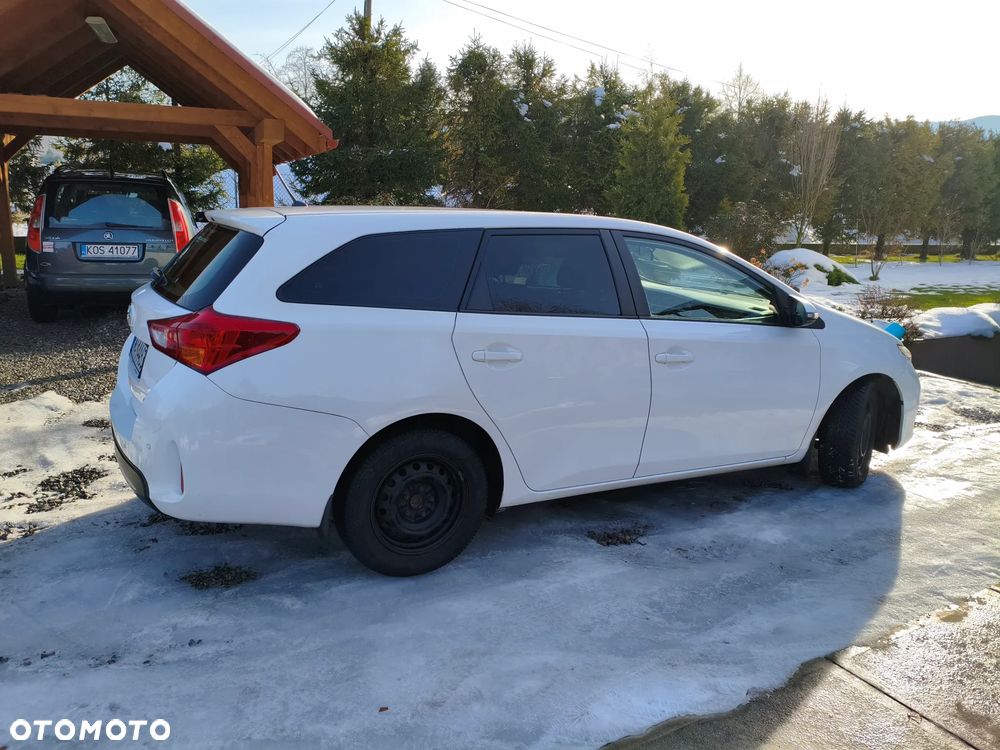 Toyota Auris 1.4 D-4D Active - 3