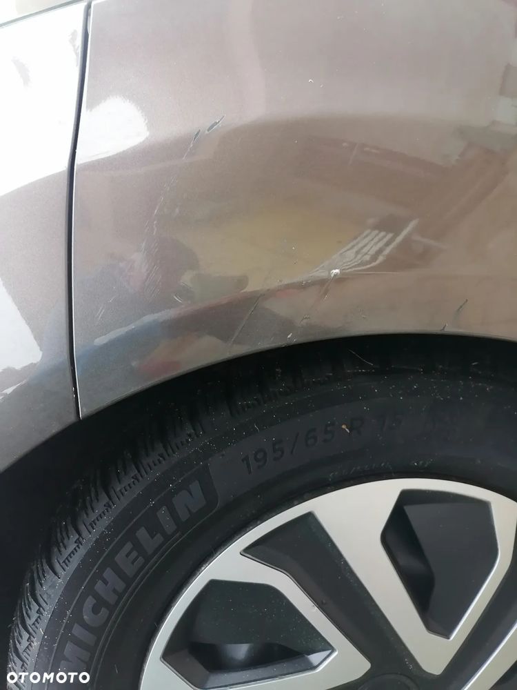 Kia Venga 1.6 CRDi 128 Dream Team Edition - 11