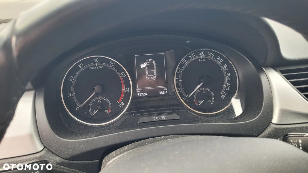 Skoda RAPID 1.0 TSI Ambition - 8