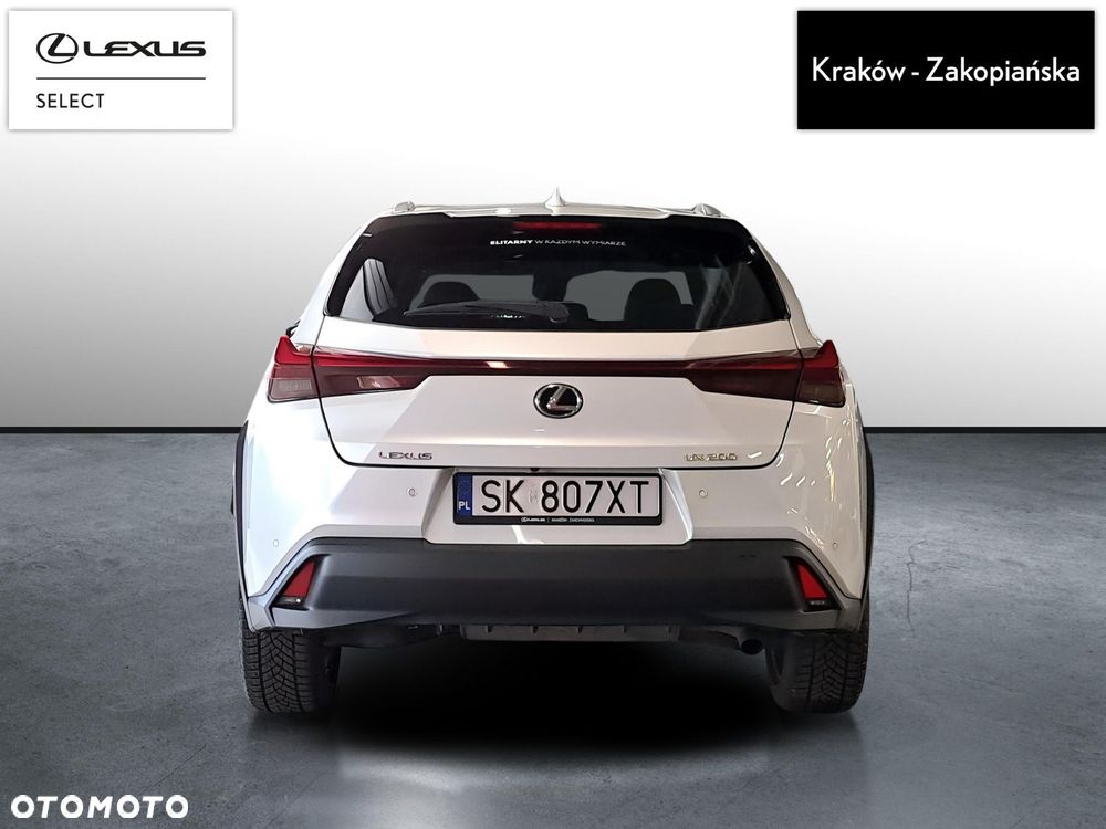 Lexus UX - 9