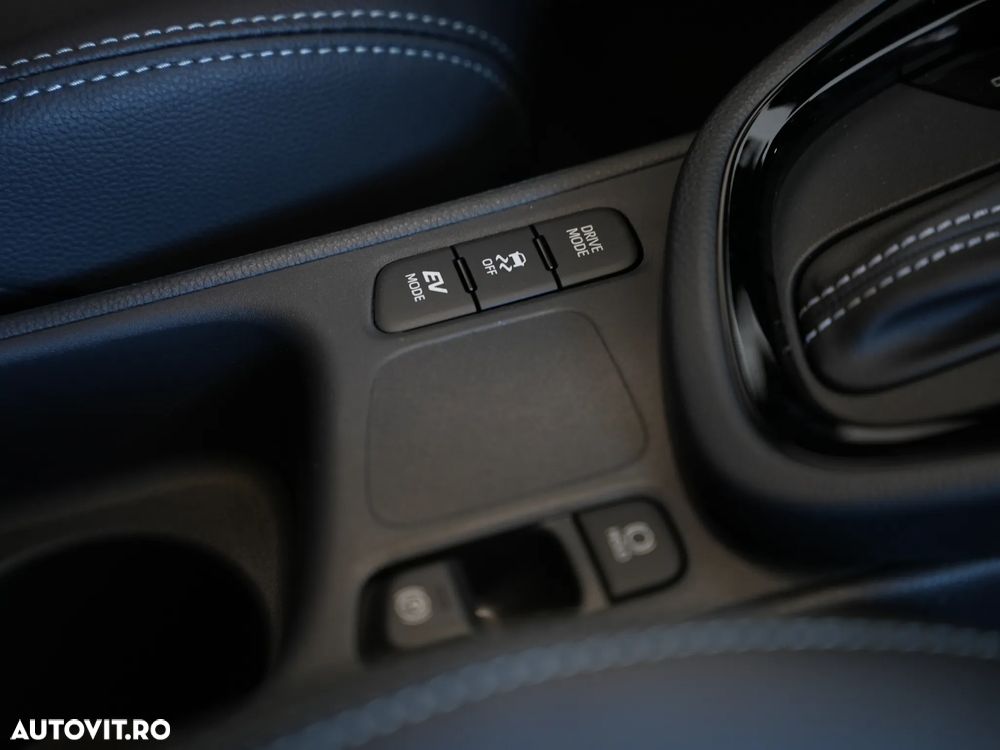 Toyota Yaris Cross - 17